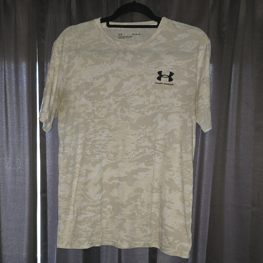 Under Armour Men's Camouflage Cream Tee